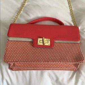 Purse coral color like new